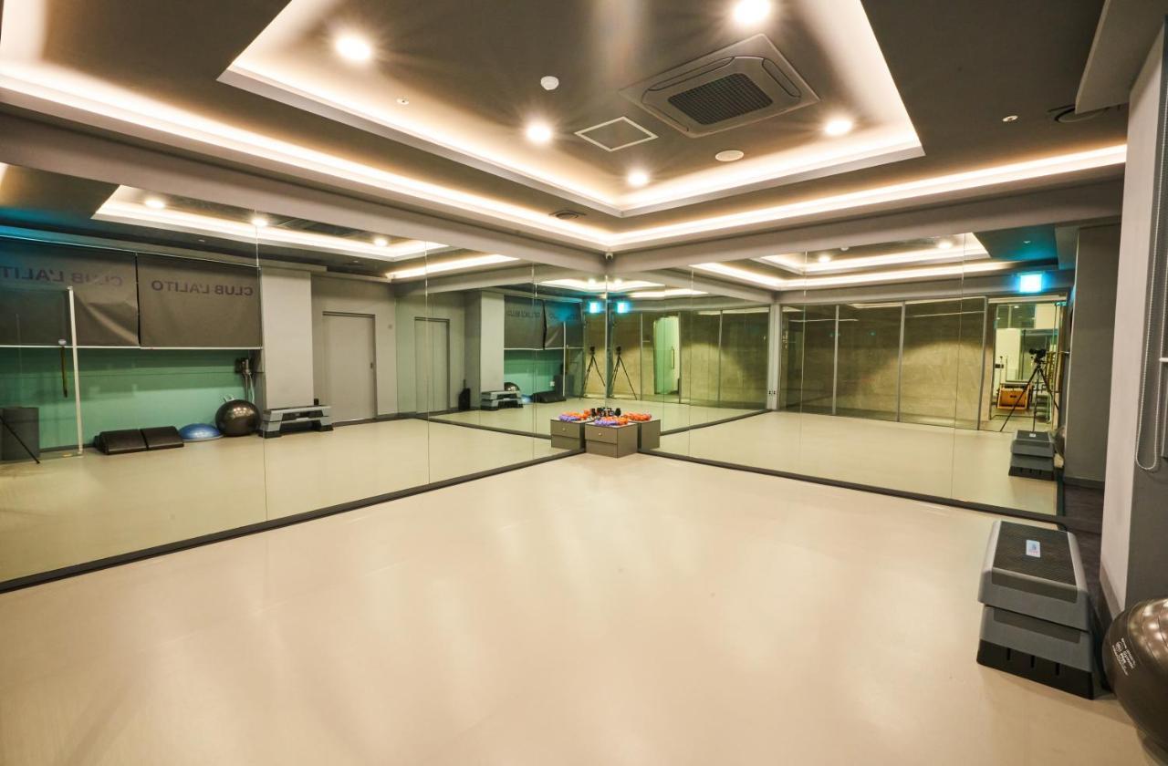 Camphortree Hotel And Resort Jeju Buitenkant foto