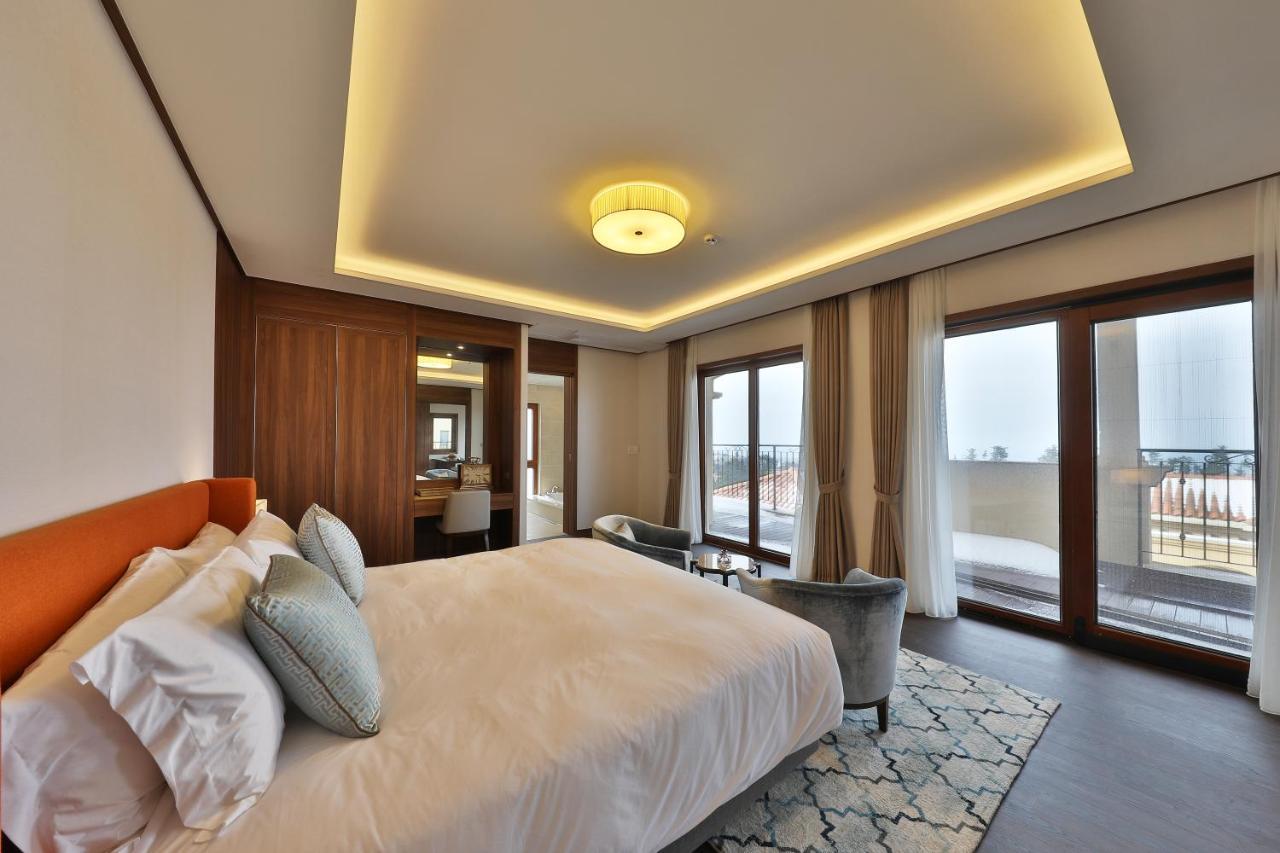 Camphortree Hotel And Resort Jeju Buitenkant foto